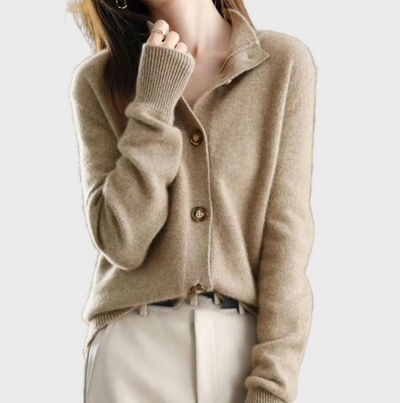 Stylish and comfortable knitted vest