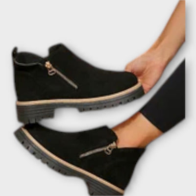 Elegant and comforable boots