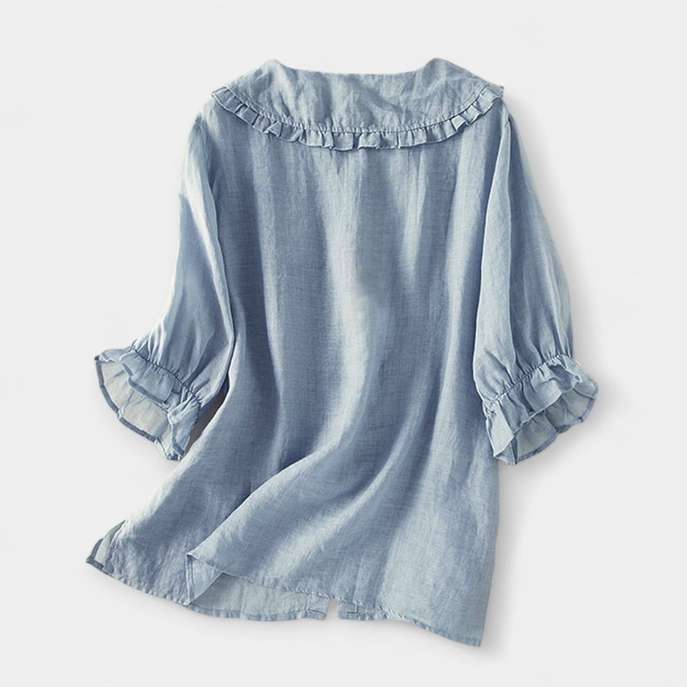 Shirt with ruffles and collar