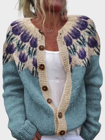 Knitted vest with floral pattern