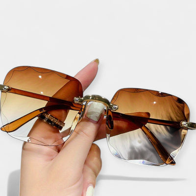 Classic, retro-inspired rimless glasses