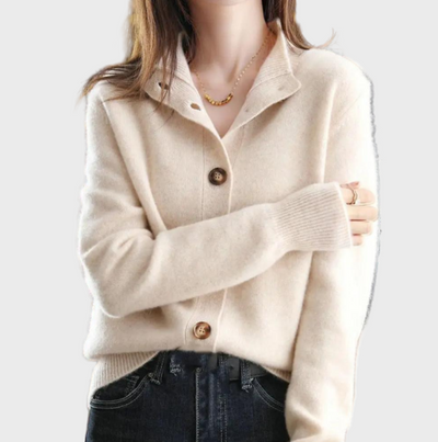 Stylish and comfortable knitted vest