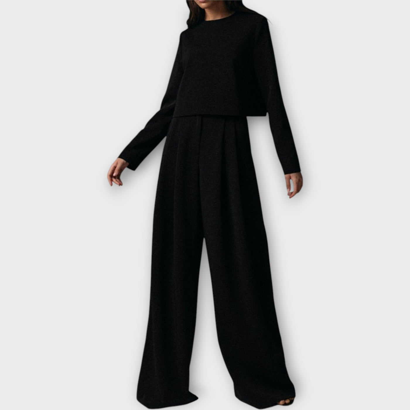 A set of elegant simplicity and timeless style