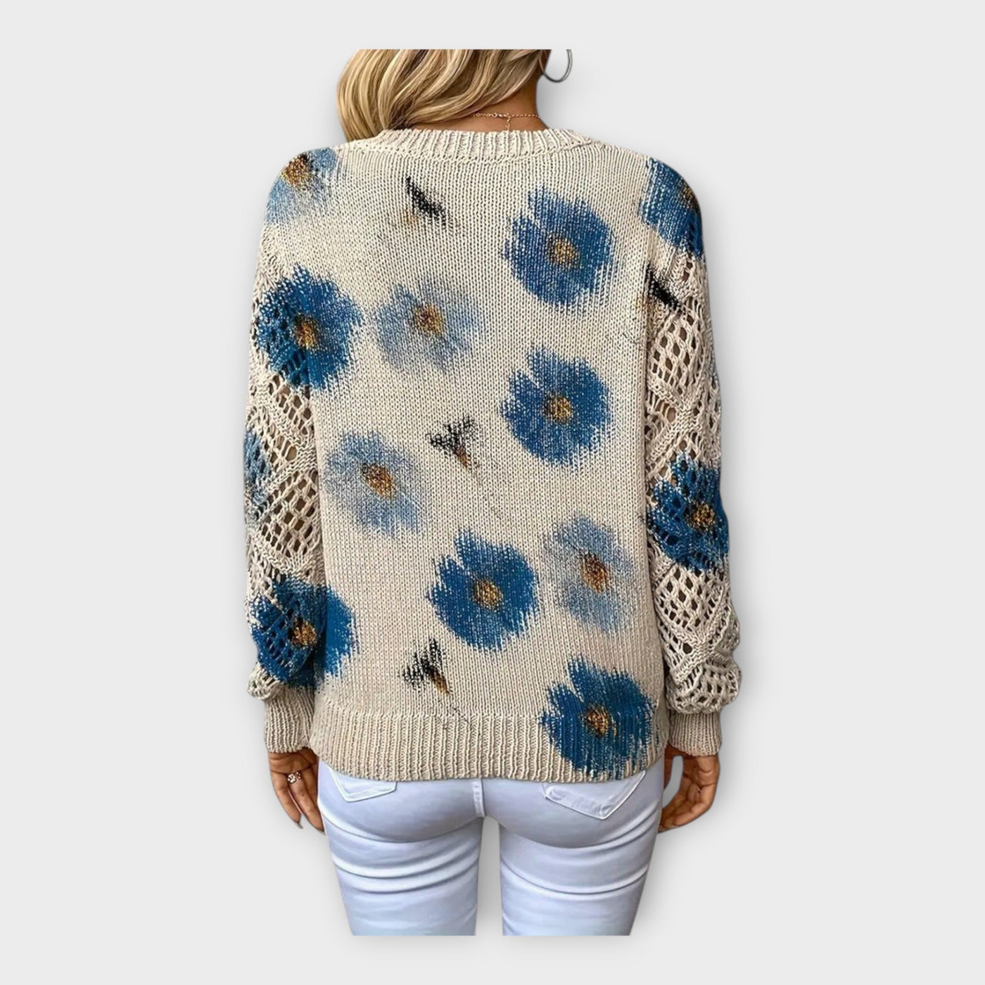 Knitted plus with lace details