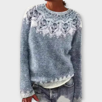 Sweater with distinctive patterns