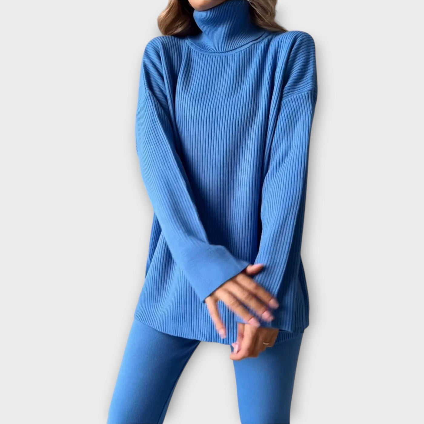 Knitted set with a modern aesthetic