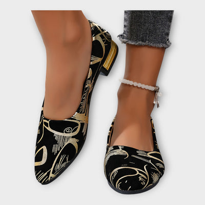 Elegant loafers with intricate details