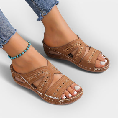 Anatomical day sandals