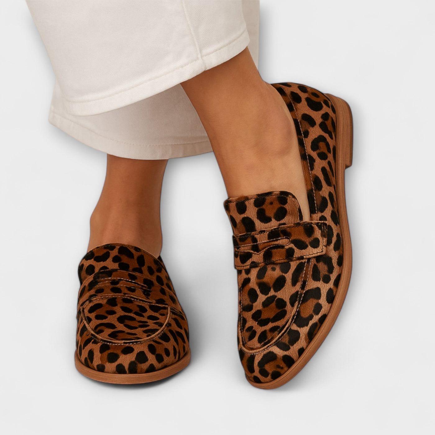 Classic leopard print loafer flats