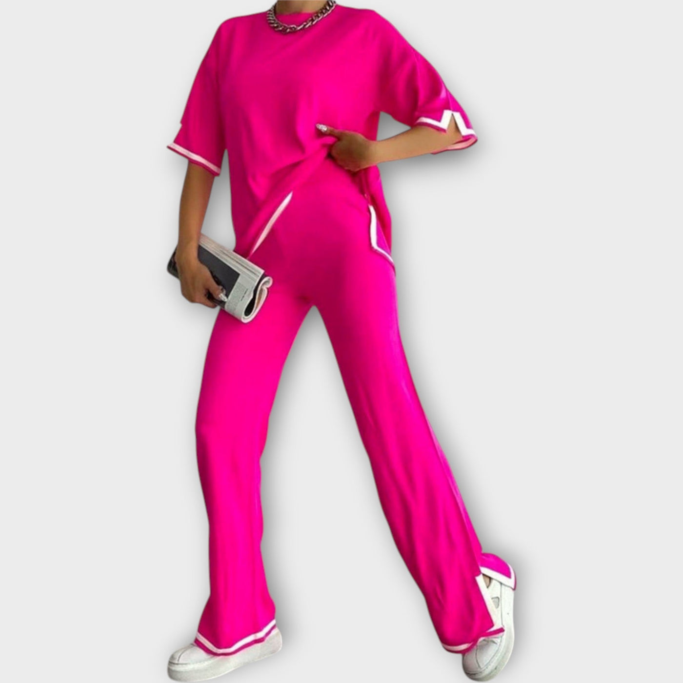 Short-sleeved knitted set with a wide cut