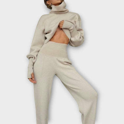 Knitted set with a high neckline and a loose fit