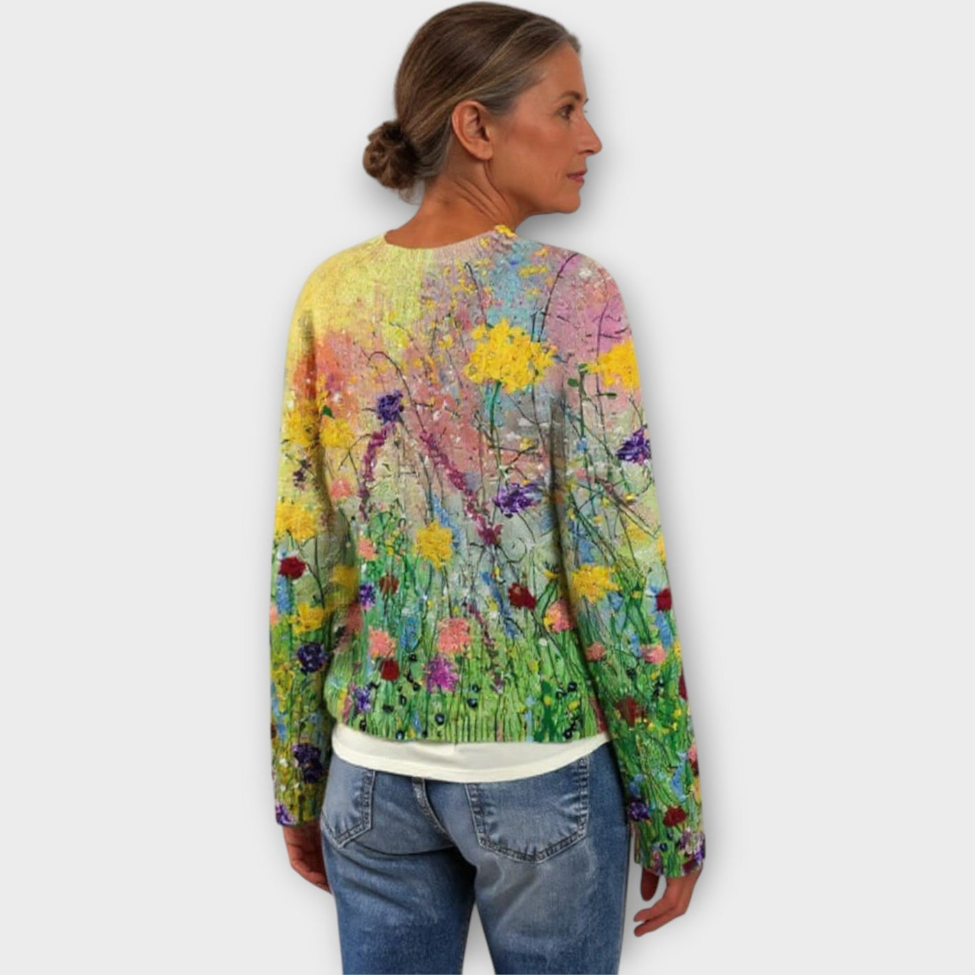 Sweater with flower design