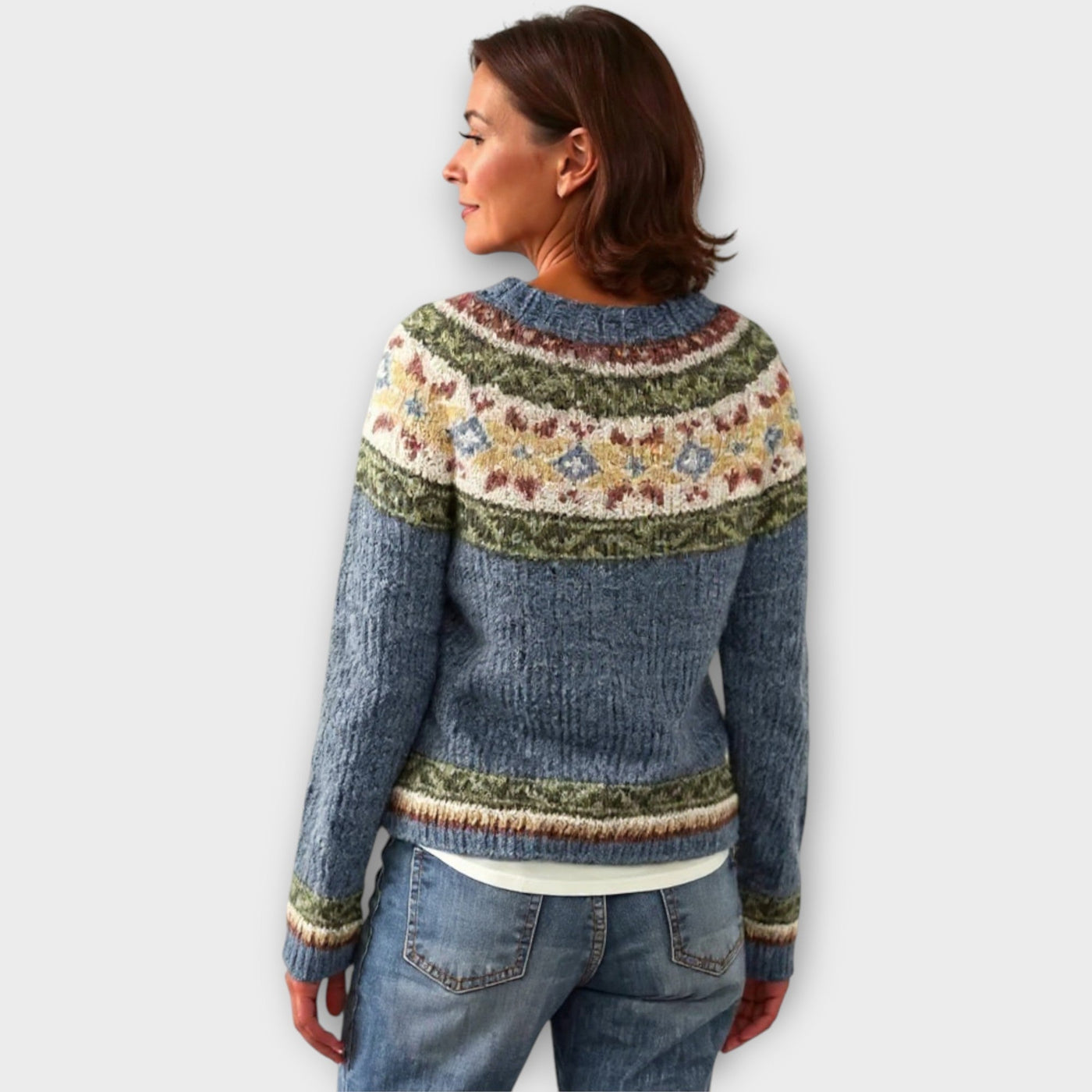 Knitted sweater with geometric pattern