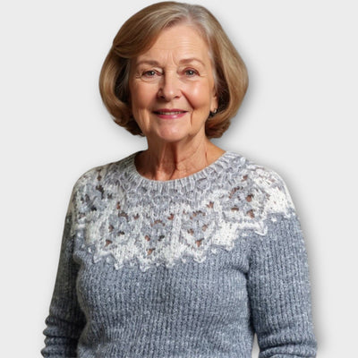 Sweater with distinctive patterns