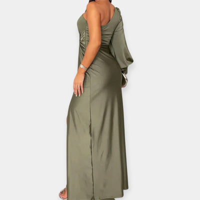 Maxi dress with one shoulder and slit