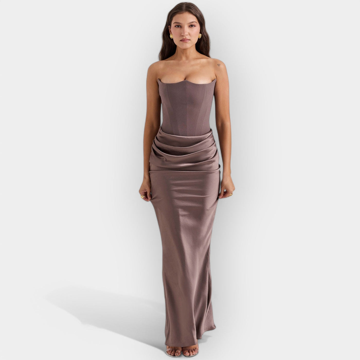 Maxi dress with a Parisian vibe