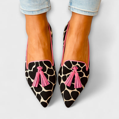 Vibrant pointed-toe loafers with tassel