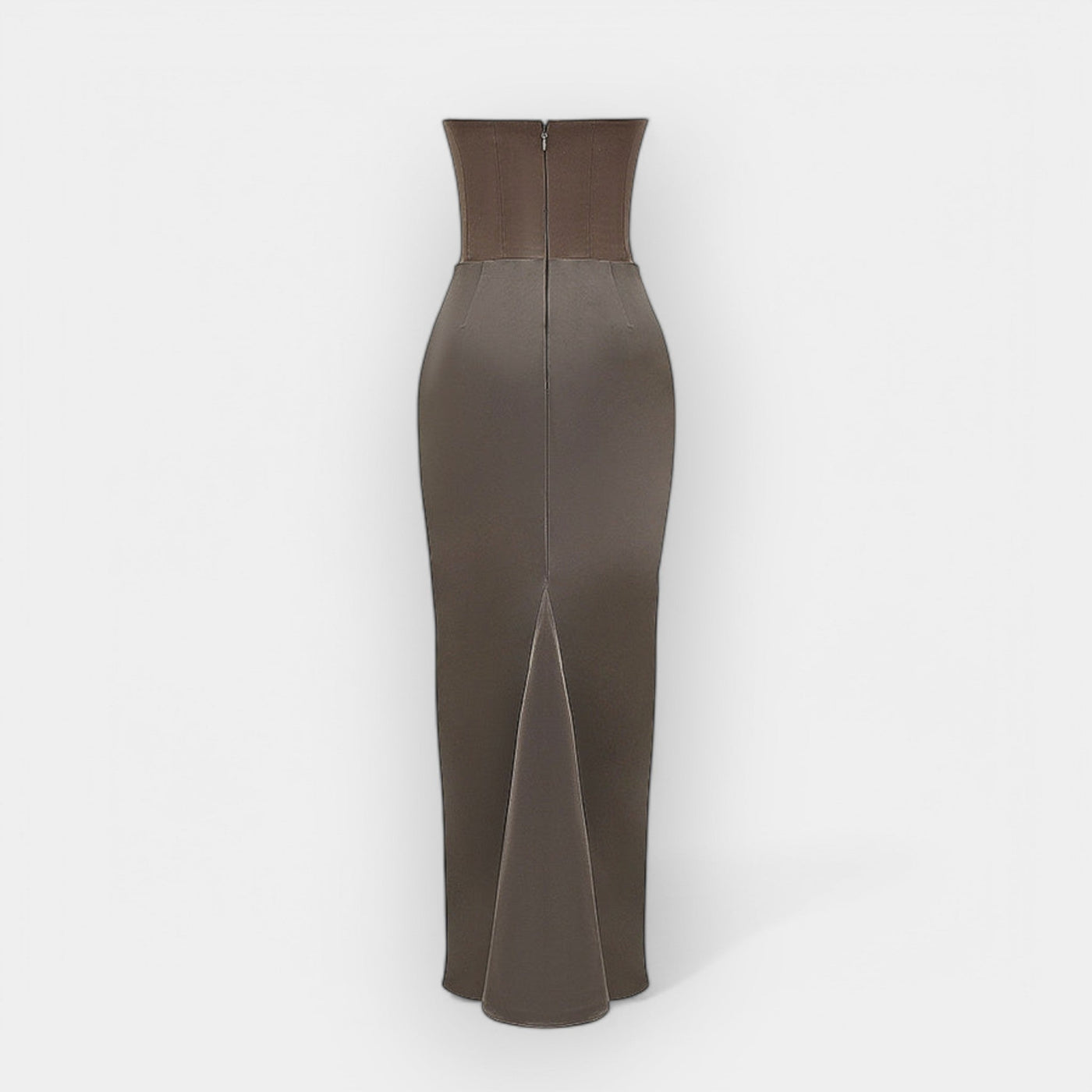 Maxi dress with a Parisian vibe