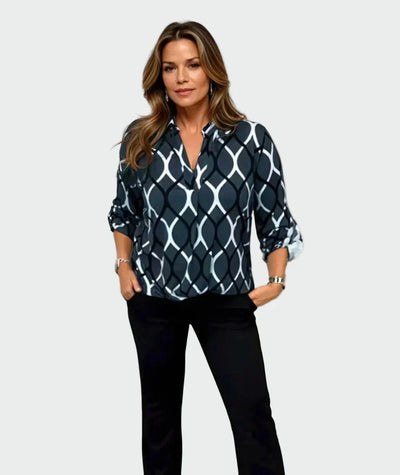 Casual blouse with long sleeves and elegant design