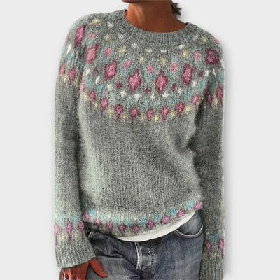 Loose and comfortable sweater